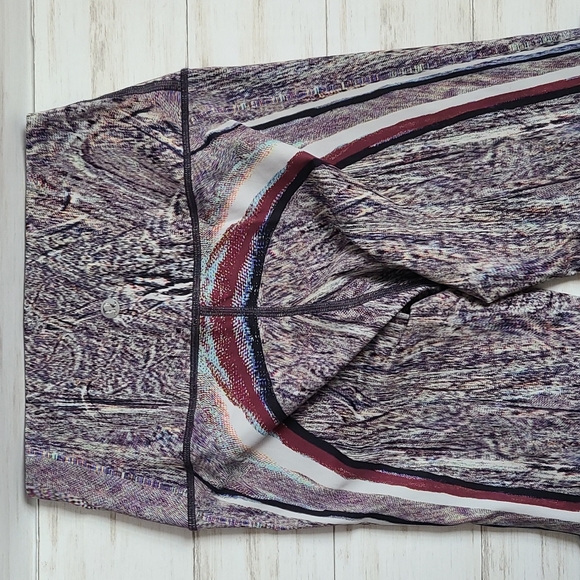 Lululemon Athletica Leggings - Picture 4 of 5